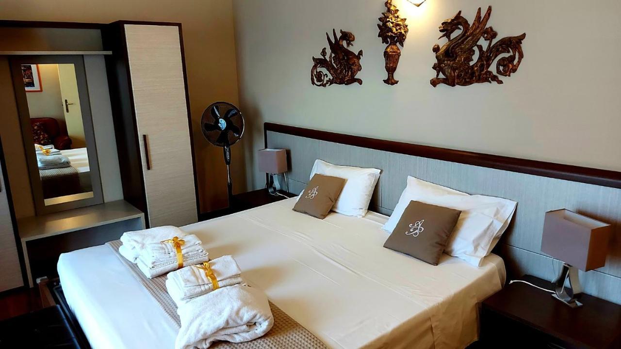 Attico Barocco Bed and Breakfast Λέτσε Εξωτερικό φωτογραφία